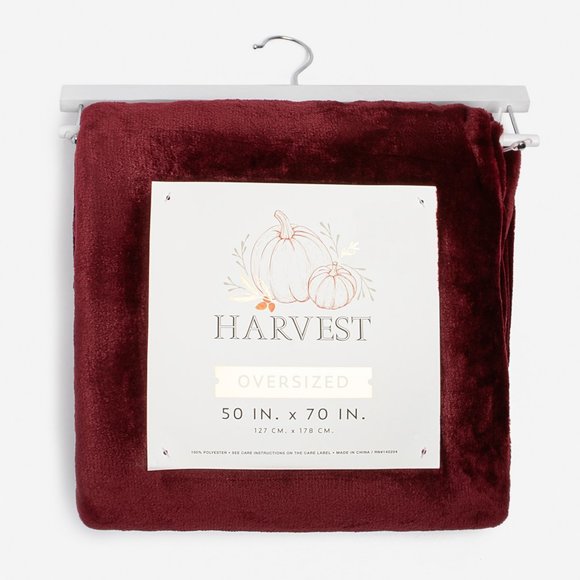 Celebrity Home Other - NEW! Red Harvest Super Soft Throw